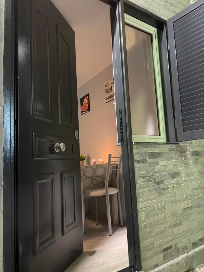 Mary House Spacca Napoli Eksteriør bilde